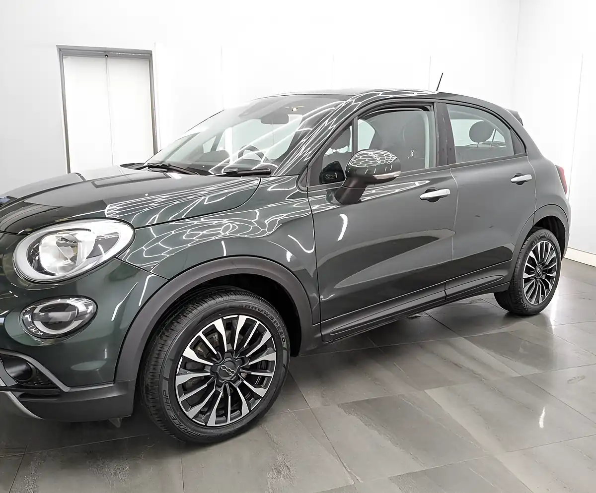 Used 2020 Fiat 500x City Cross Green - Interior and Exterior details 3