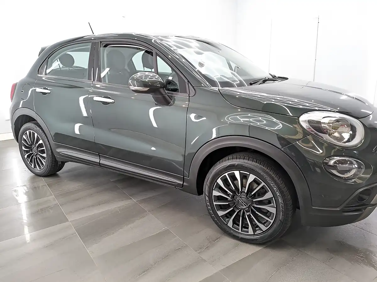 Used 2020 Fiat 500x City Cross Green - Interior and Exterior details 5
