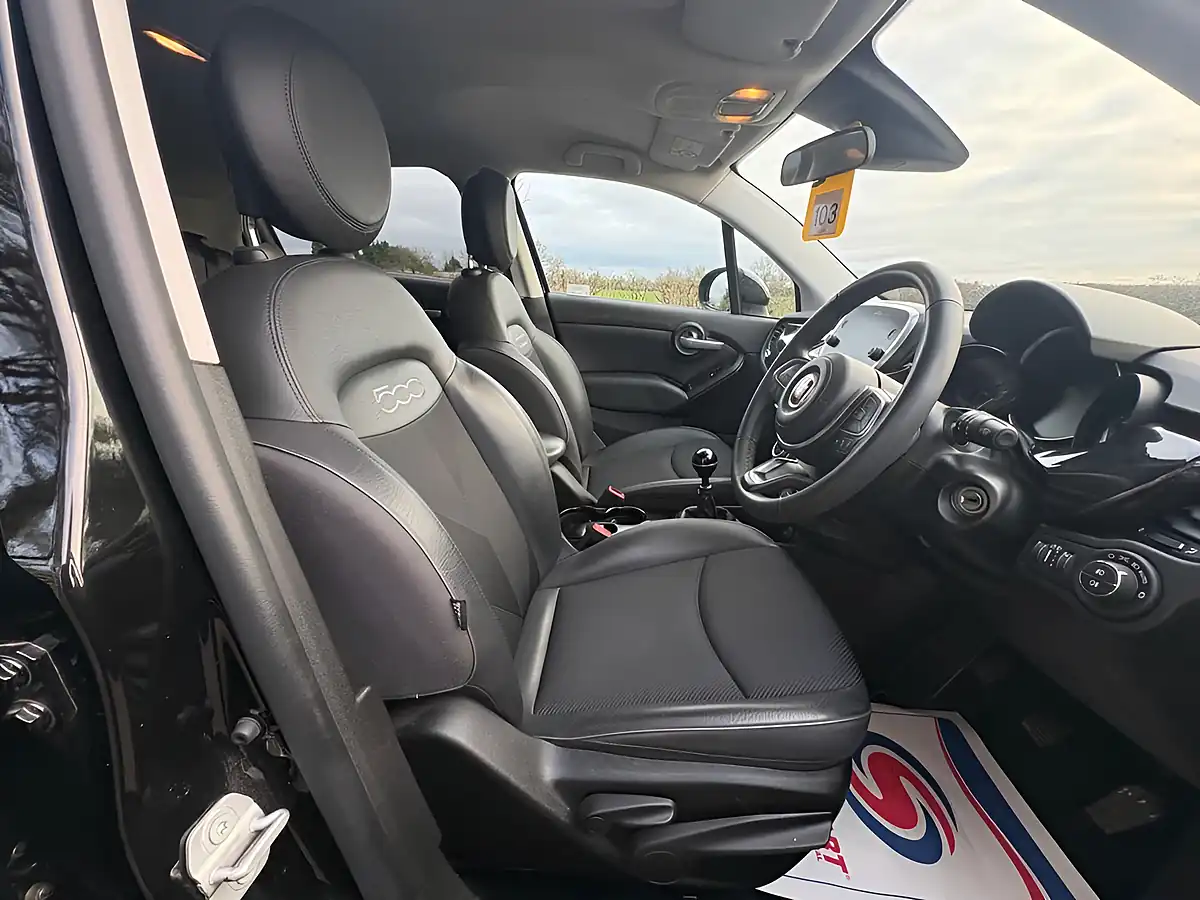 Used 2020 Fiat 500X Cross Plus Black - Interior and Exterior details 19