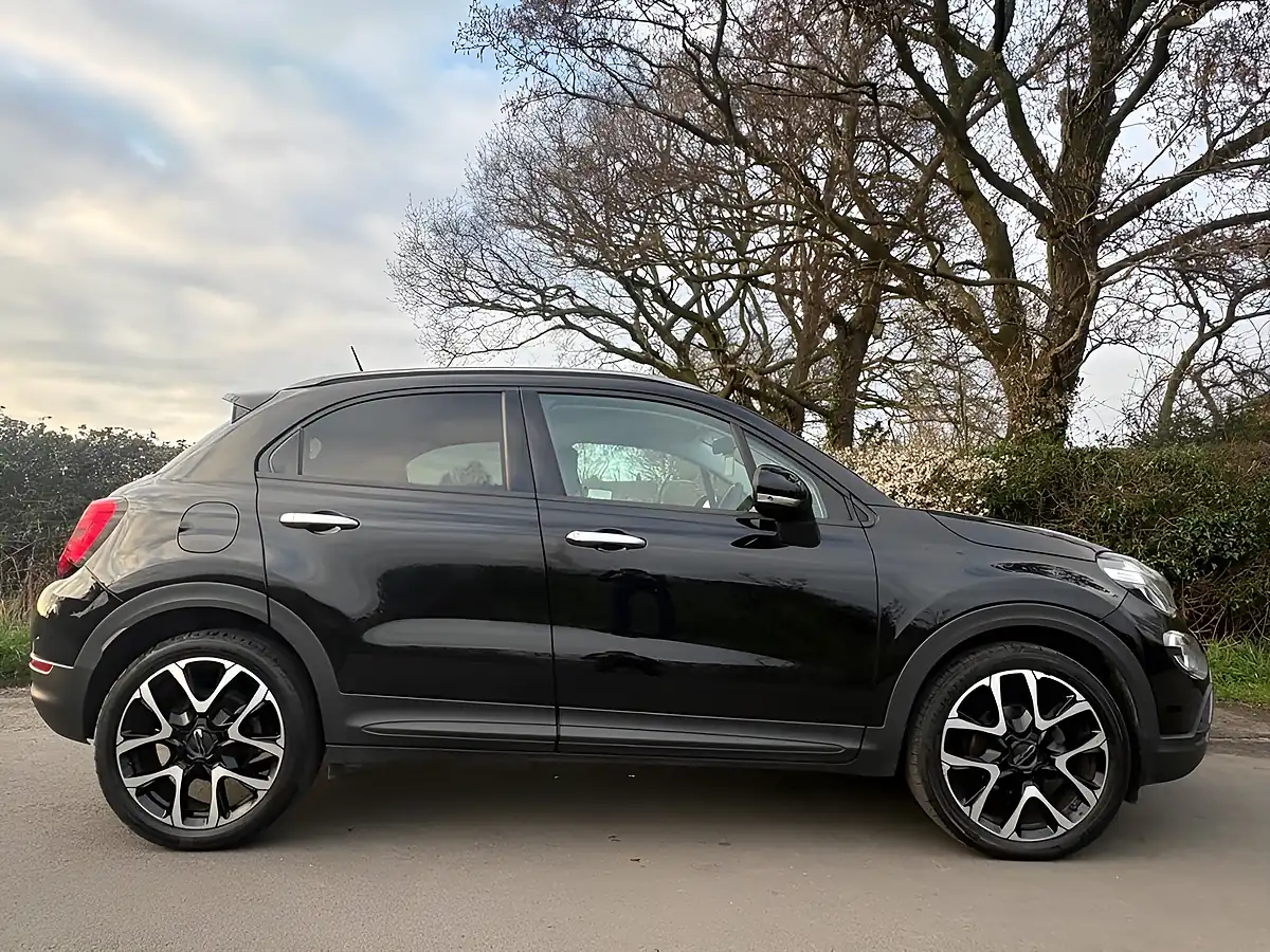 Used 2020 Fiat 500X Cross Plus Black - Interior and Exterior details 5