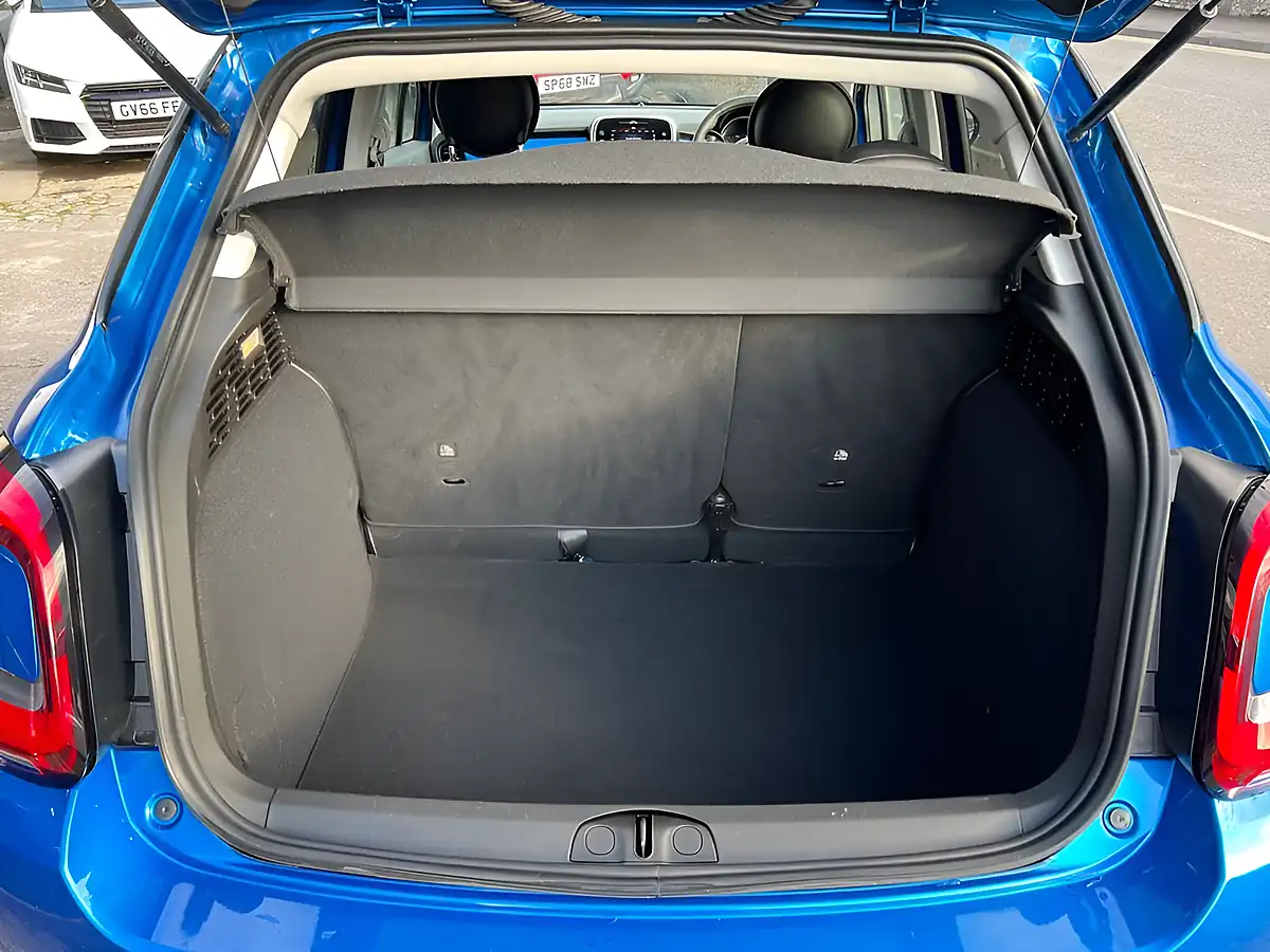 Used 2020 Fiat 500X Cross Plus Blue - Interior and Exterior details 14