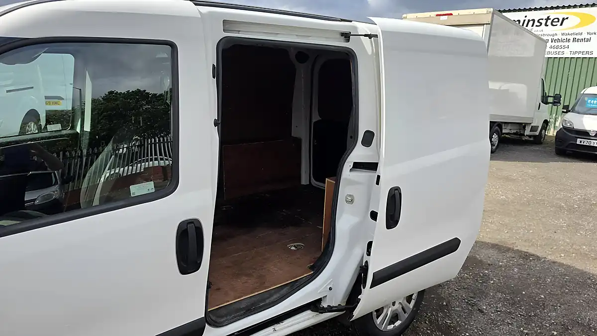Used 2020 Fiat Doblo Cargo White - Interior and Exterior details 10