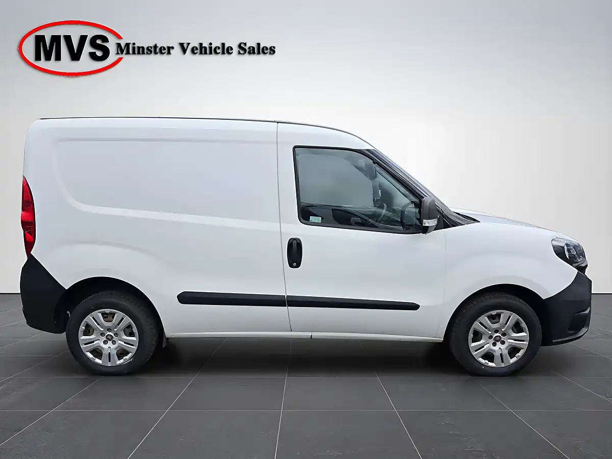 Used 2020 Fiat Doblo Cargo White - Interior and Exterior details 3