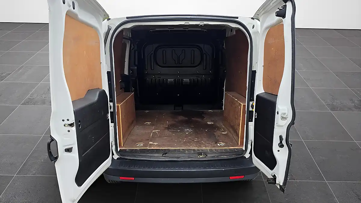Used 2020 Fiat Doblo Cargo White - Interior and Exterior details 9