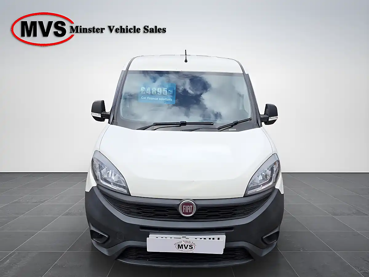 Used 2020 Fiat Doblo Cargo White - Interior and Exterior details 7