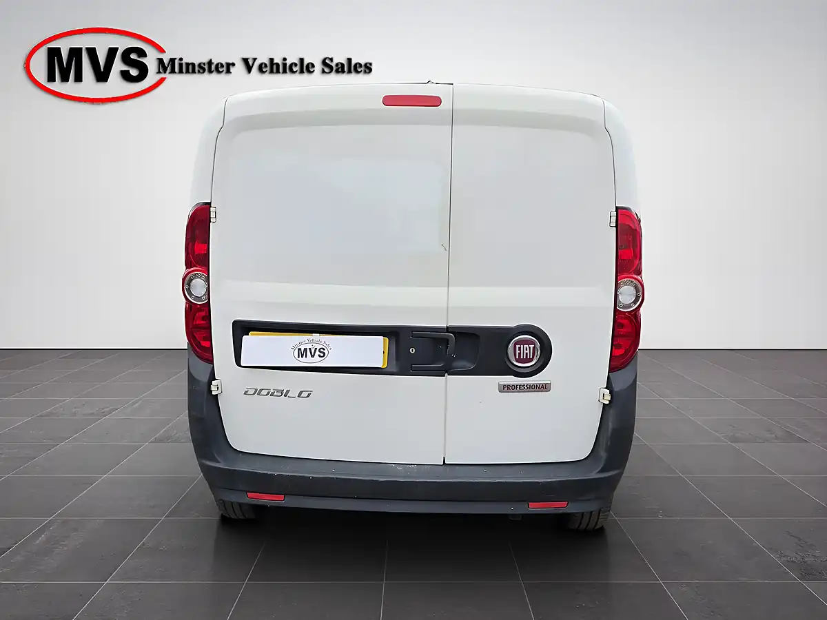 Used 2020 Fiat Doblo Cargo White - Interior and Exterior details 8