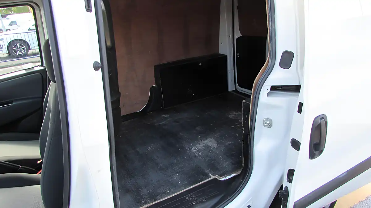 Used 2020 Fiat Doblo L1 H1 White - Interior and Exterior details 10