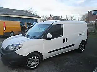 Used 2020 Fiat Doblo Tecnico Maxi White - Interior and Exterior details 4