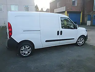 Used 2020 Fiat Doblo Tecnico Maxi White - Interior and Exterior details 5