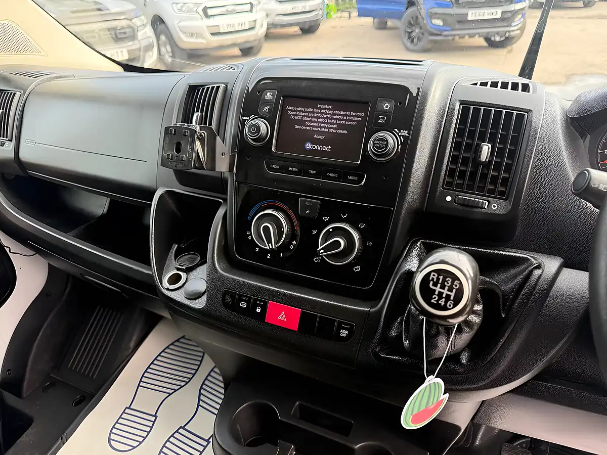 Used 2020 Fiat Ducato 35 Maxi M H2 White - Interior and Exterior details 14