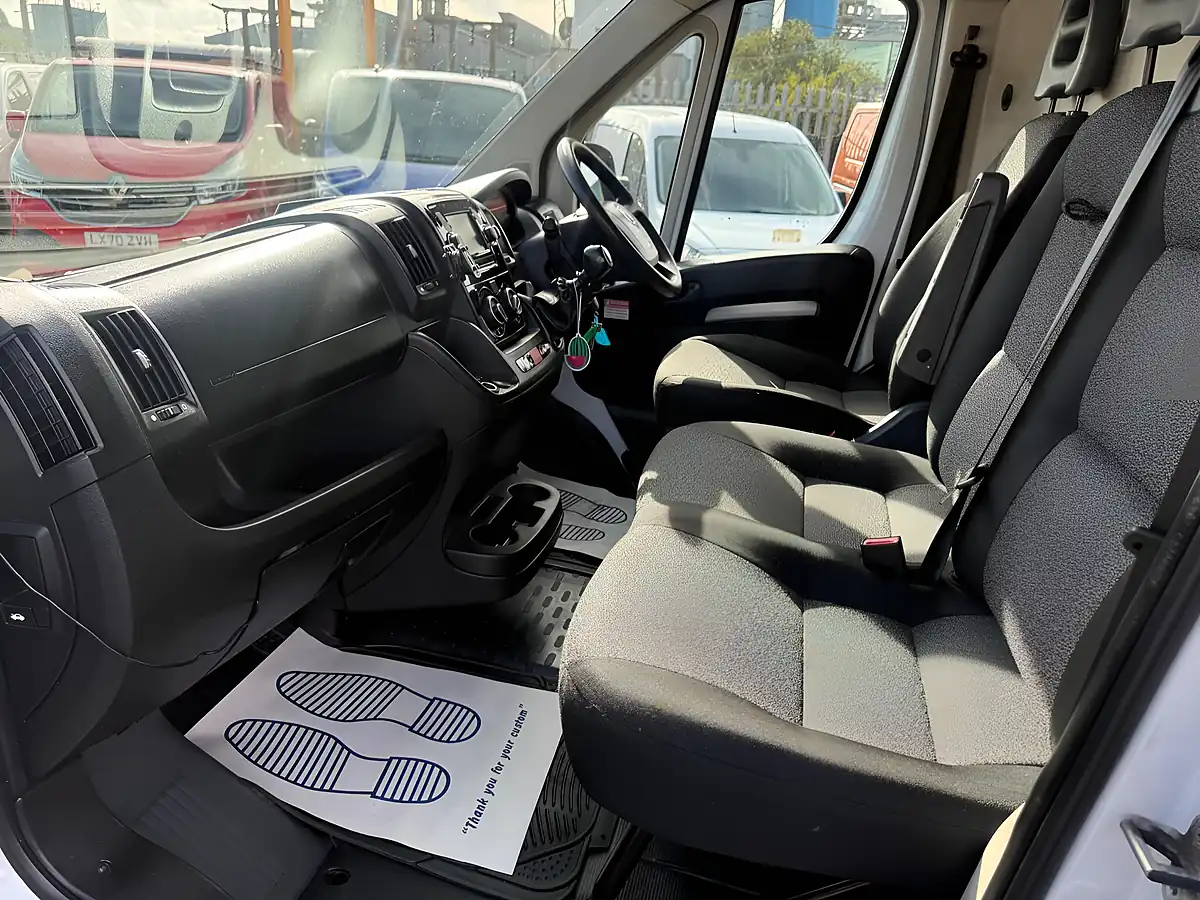Used 2020 Fiat Ducato 35 Maxi M H2 White - Interior and Exterior details 7