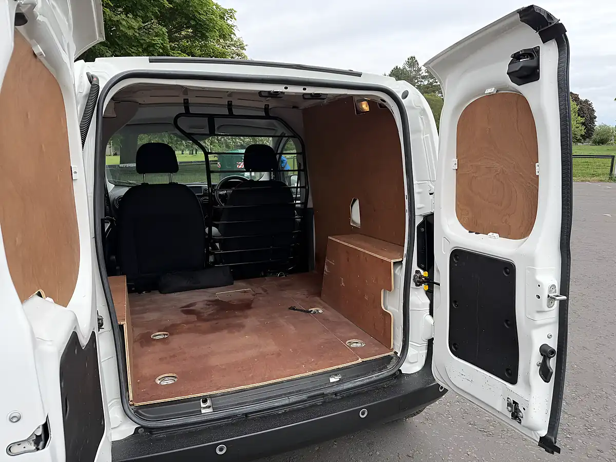 Used 2020 Fiat Fiorino Tecnico White - Interior and Exterior details 12