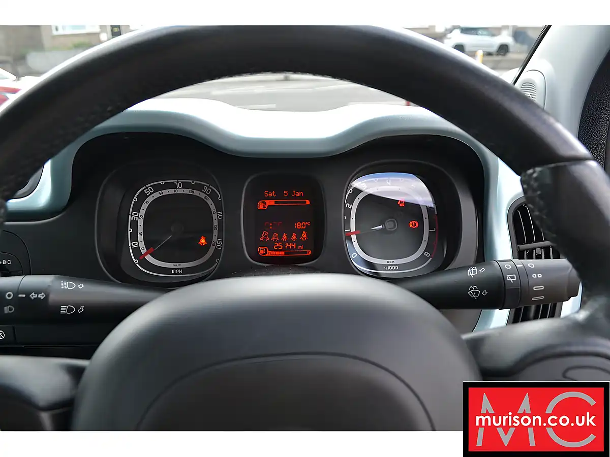 Used 2020 Fiat Panda City Cross Dew Green - Interior and Exterior details 12