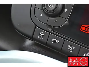 Used 2020 Fiat Panda City Cross Dew Green - Interior and Exterior details 8