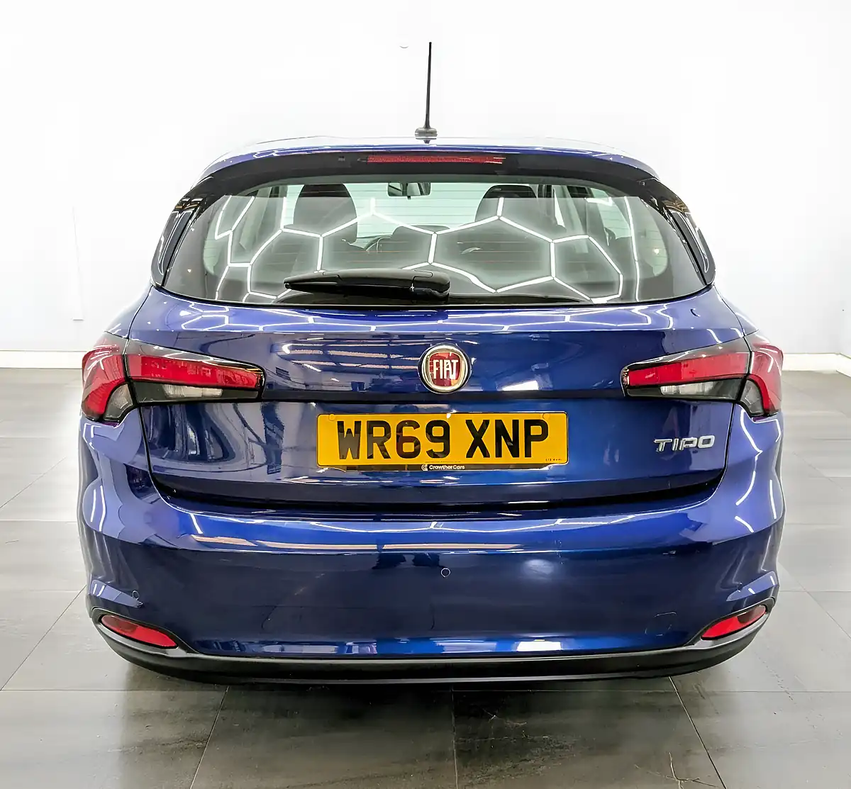 Used 2020 Fiat Tipo Mirror Mirror Blue - Interior and Exterior details 7