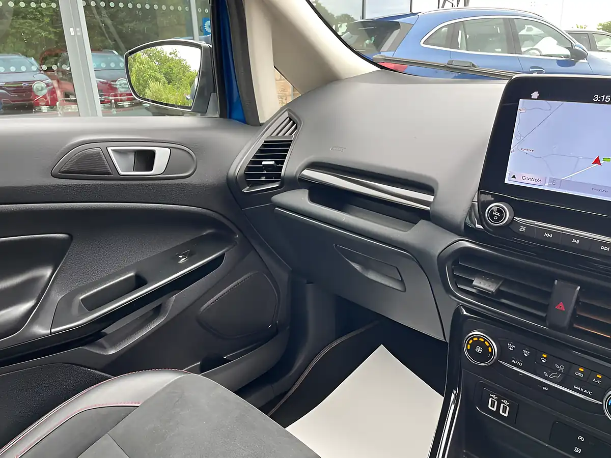 Used 2020 Ford Ecosport ST-Line Blue - Interior and Exterior details 14