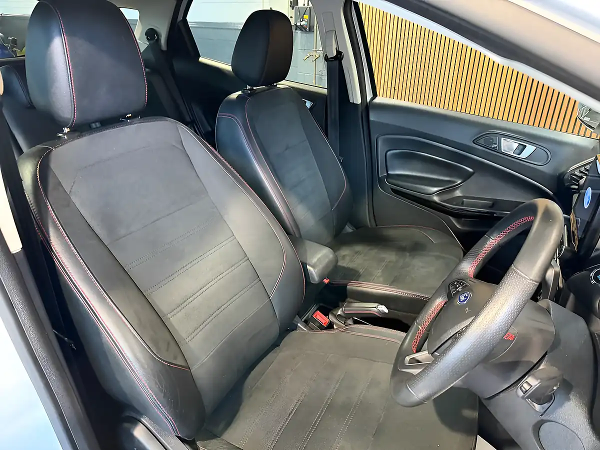 Used 2020 Ford Ecosport ST-Line White - Interior and Exterior details 10