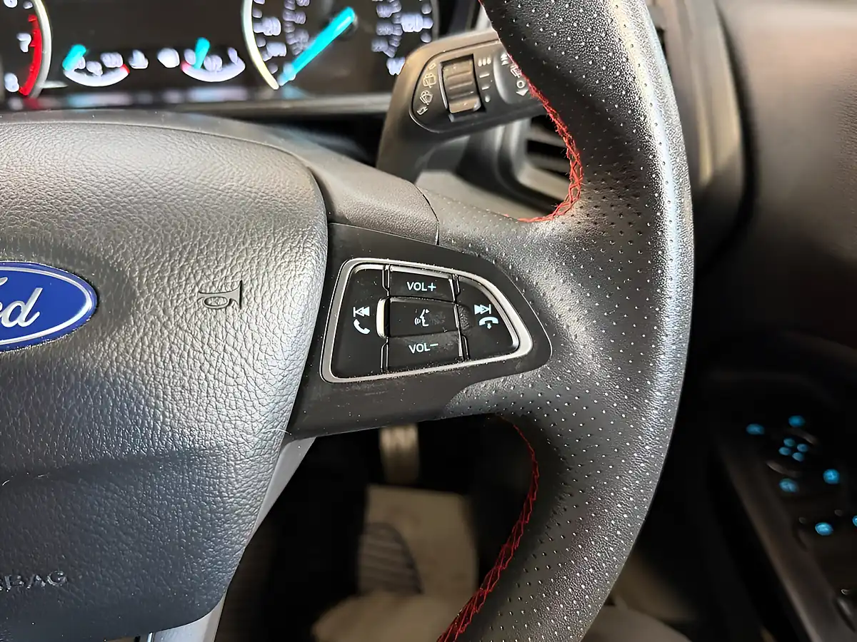 Used 2020 Ford Ecosport ST-Line White - Interior and Exterior details 13