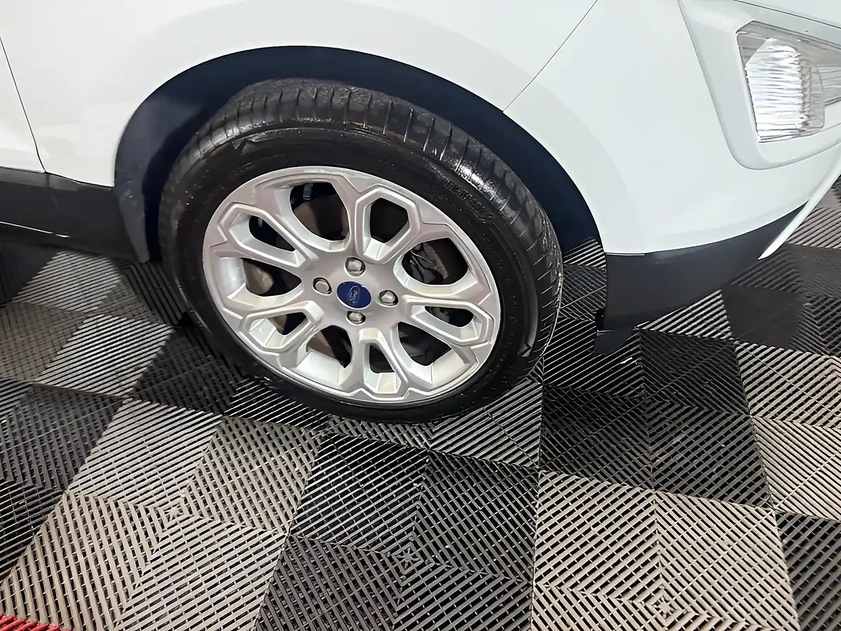 Used 2020 Ford Ecosport Titanium White - Interior and Exterior details 14