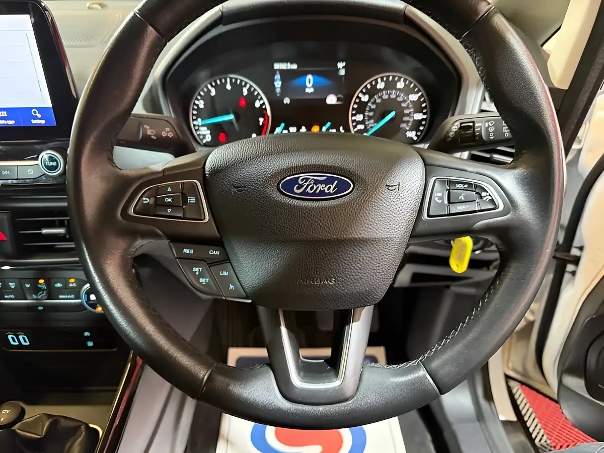 Used 2020 Ford Ecosport Titanium White - Interior and Exterior details 17