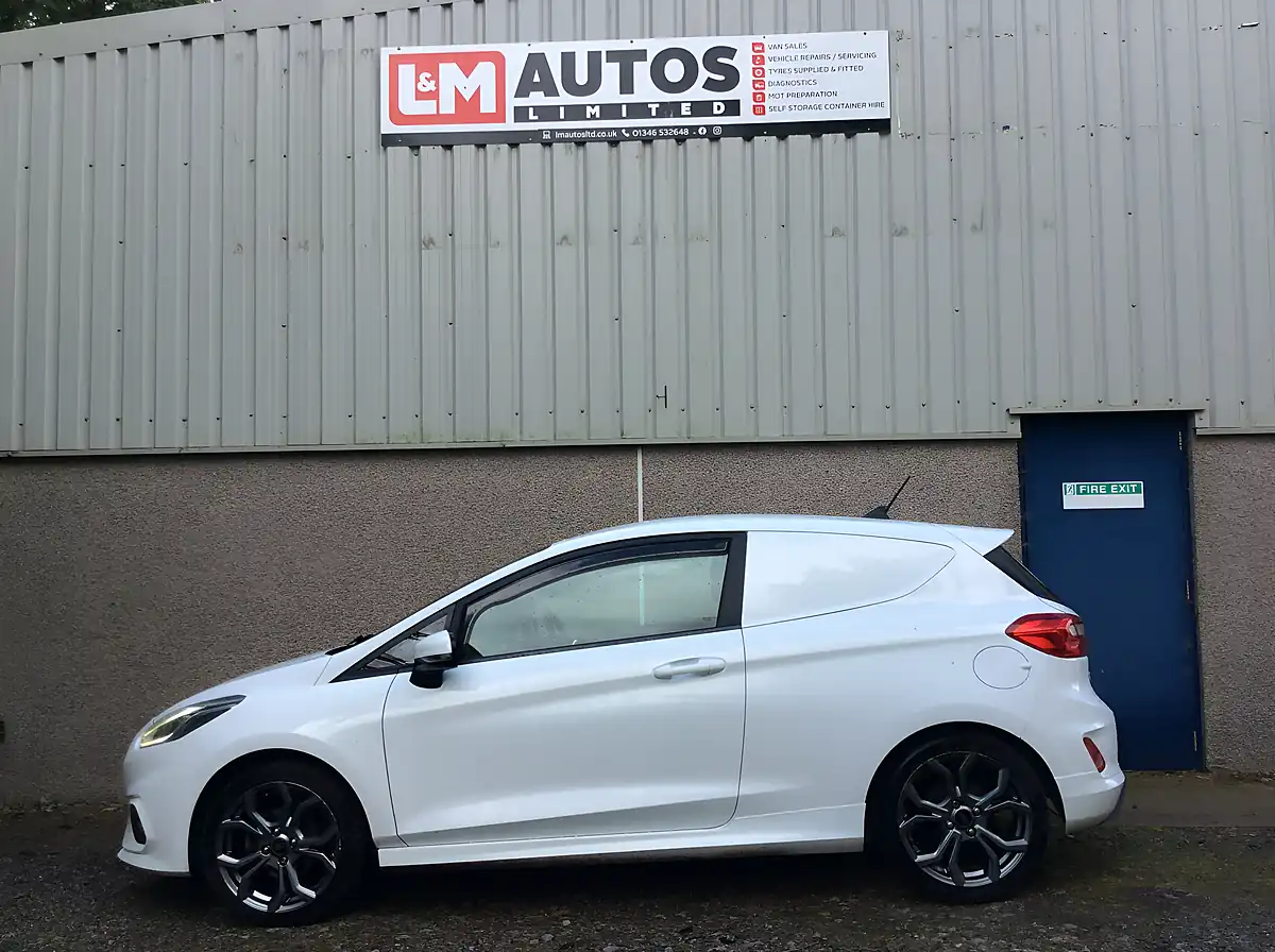Used 2020 Ford Fiesta Sport White - Interior and Exterior details 4