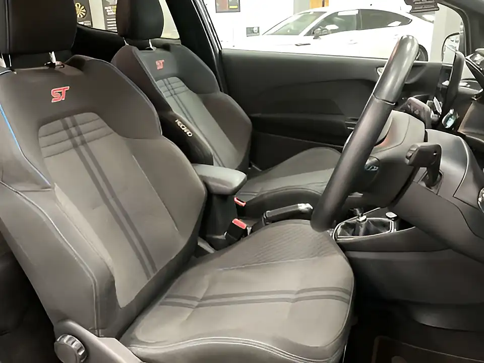 Used 2020 Ford Fiesta ST-2 Black - Interior and Exterior details 9