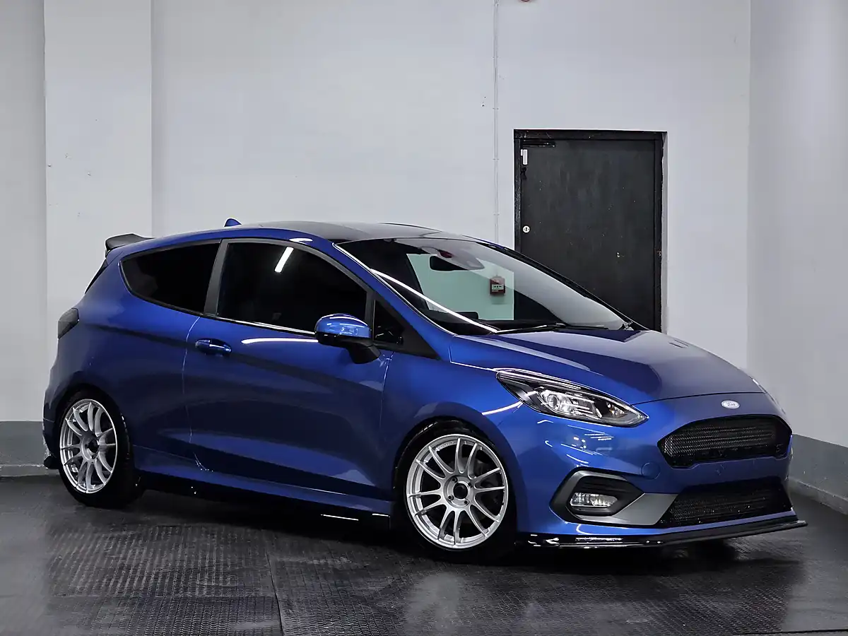 Used 2020 Ford Fiesta ST-2 Performance Blue - Interior and Exterior details 4
