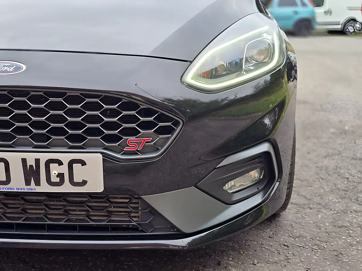 Used 2020 Ford Fiesta ST-3 Black - Interior and Exterior details 11