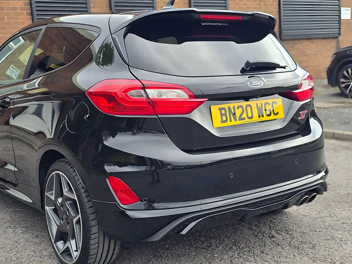 Used 2020 Ford Fiesta ST-3 Black - Interior and Exterior details 12