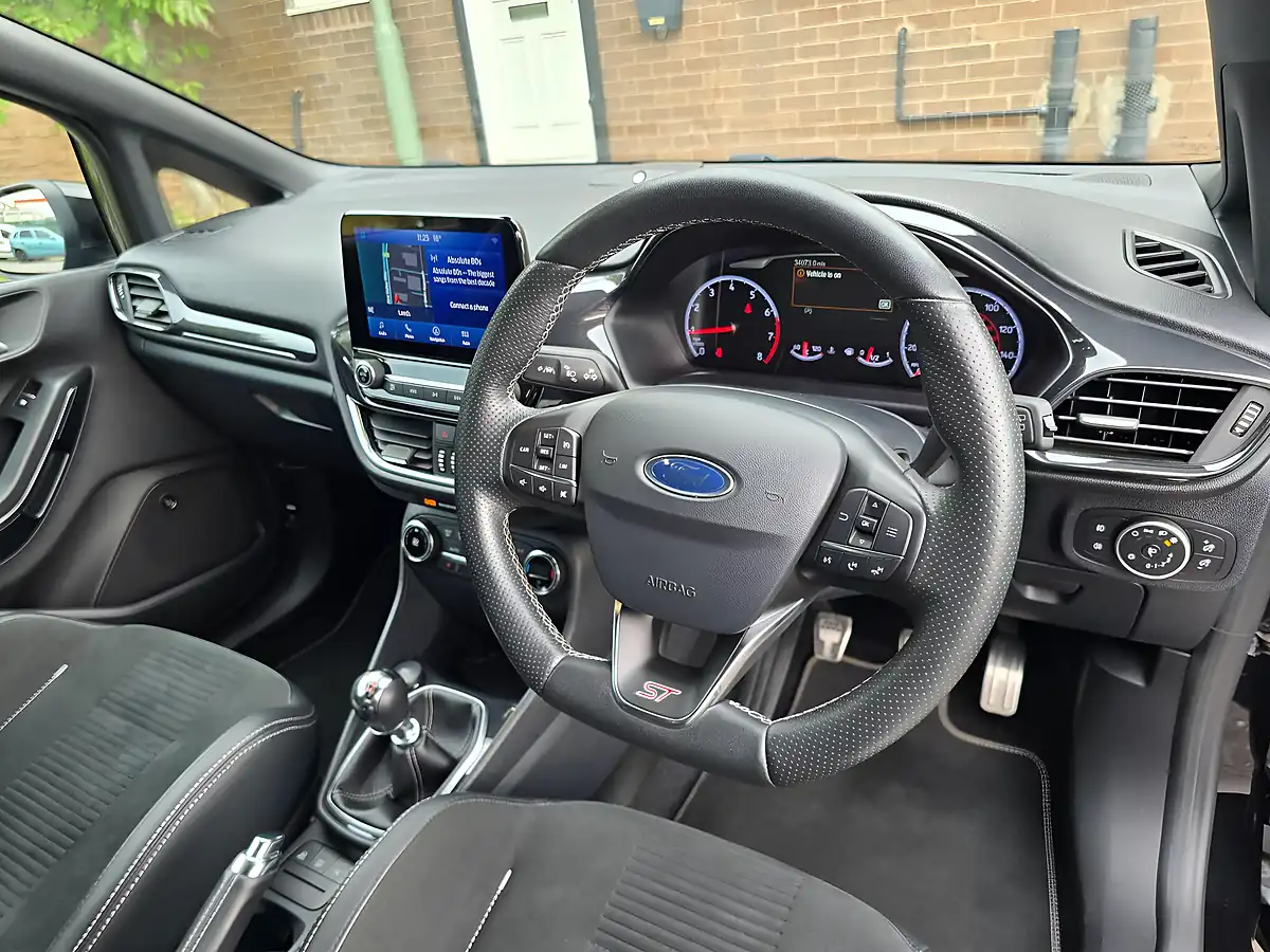 Used 2020 Ford Fiesta ST-3 Black - Interior and Exterior details 8