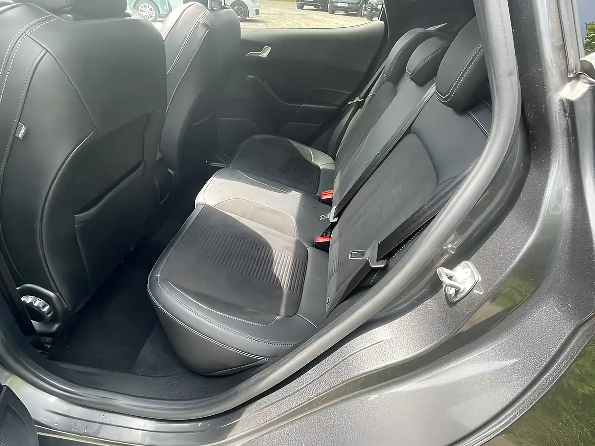 Used 2020 Ford Fiesta ST-3 Grey - Interior and Exterior details 16