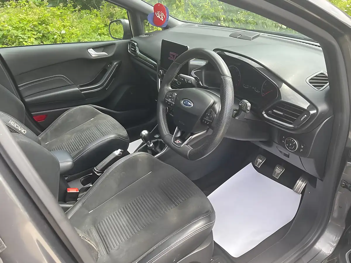 Used 2020 Ford Fiesta ST-3 Grey - Interior and Exterior details 4
