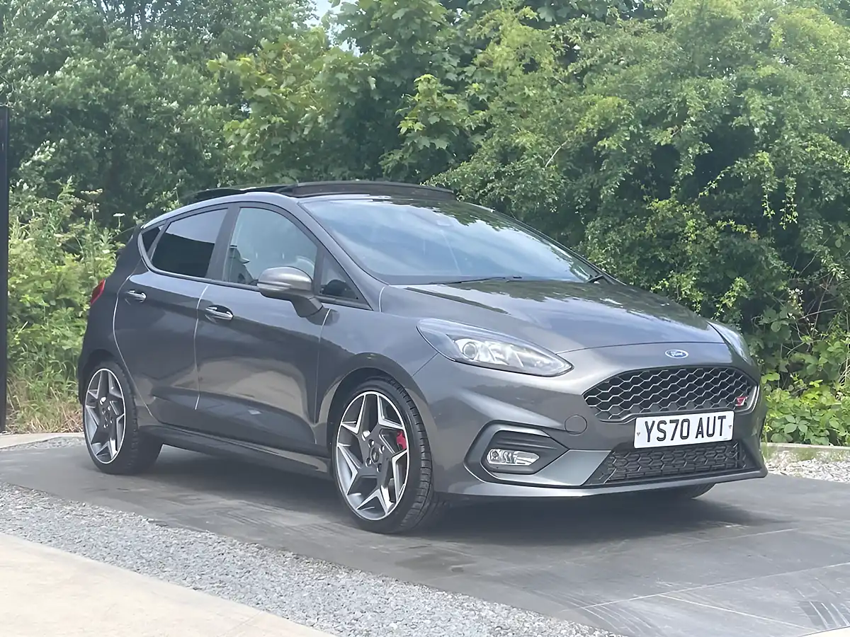 Used 2020 Ford Fiesta ST-3 Grey - Interior and Exterior details 7