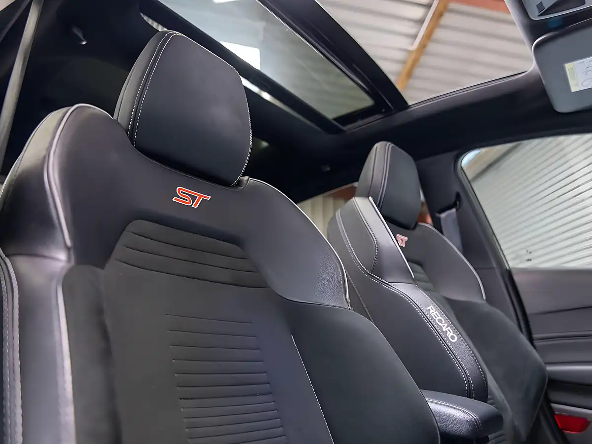 Used 2020 Ford Fiesta ST-3 Grey - Interior and Exterior details 18