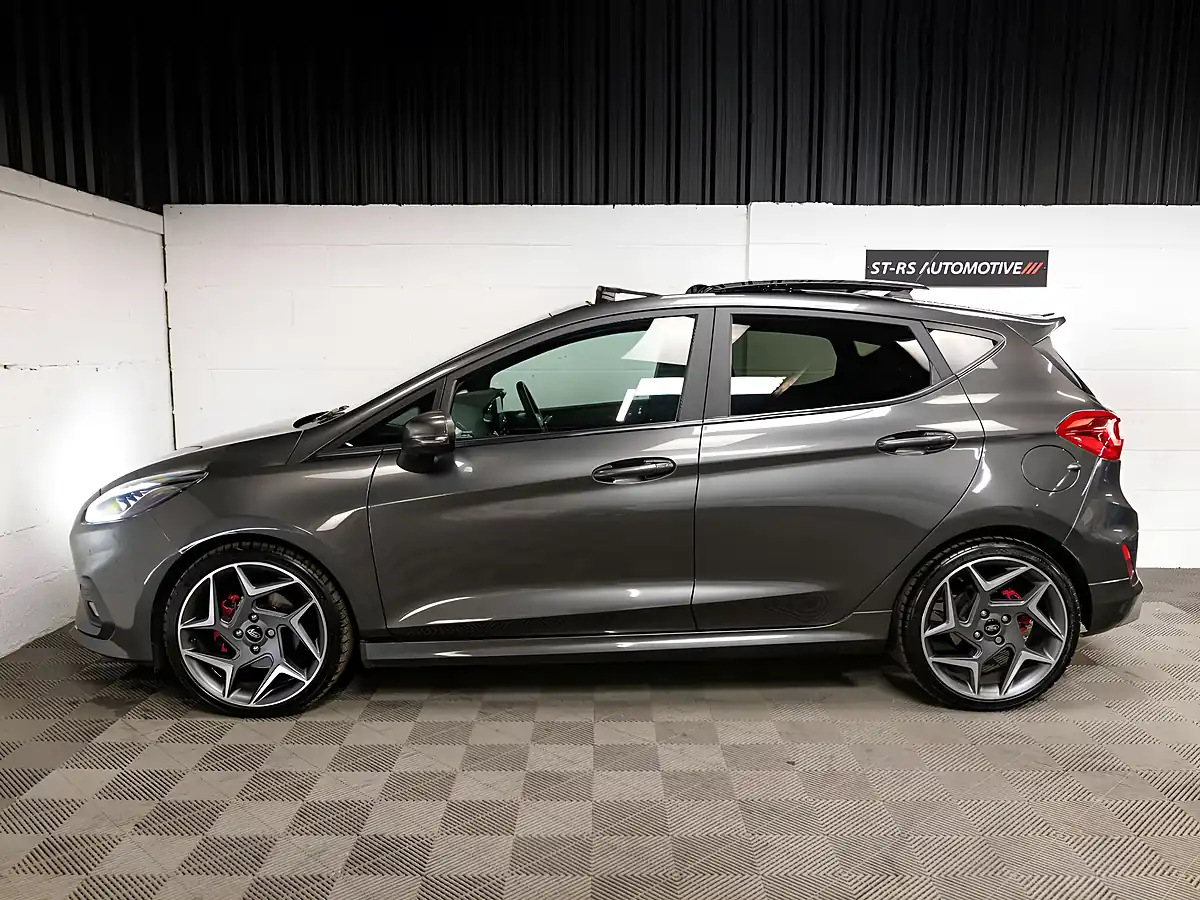 Used 2020 Ford Fiesta ST-3 Grey - Interior and Exterior details 4