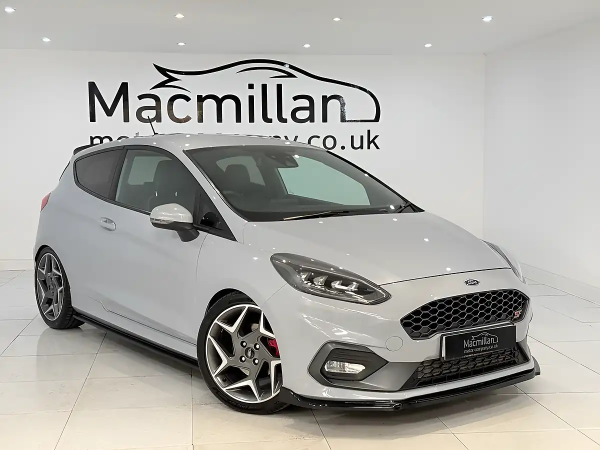 Used 2020 Ford Fiesta ST-3 Silver - Front View