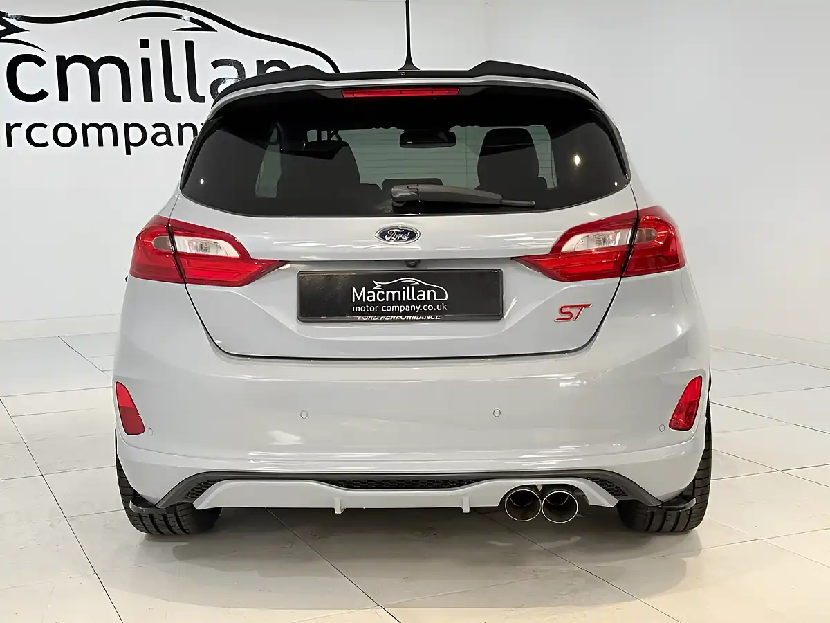 Used 2020 Ford Fiesta ST-3 Silver - Interior and Exterior details 14