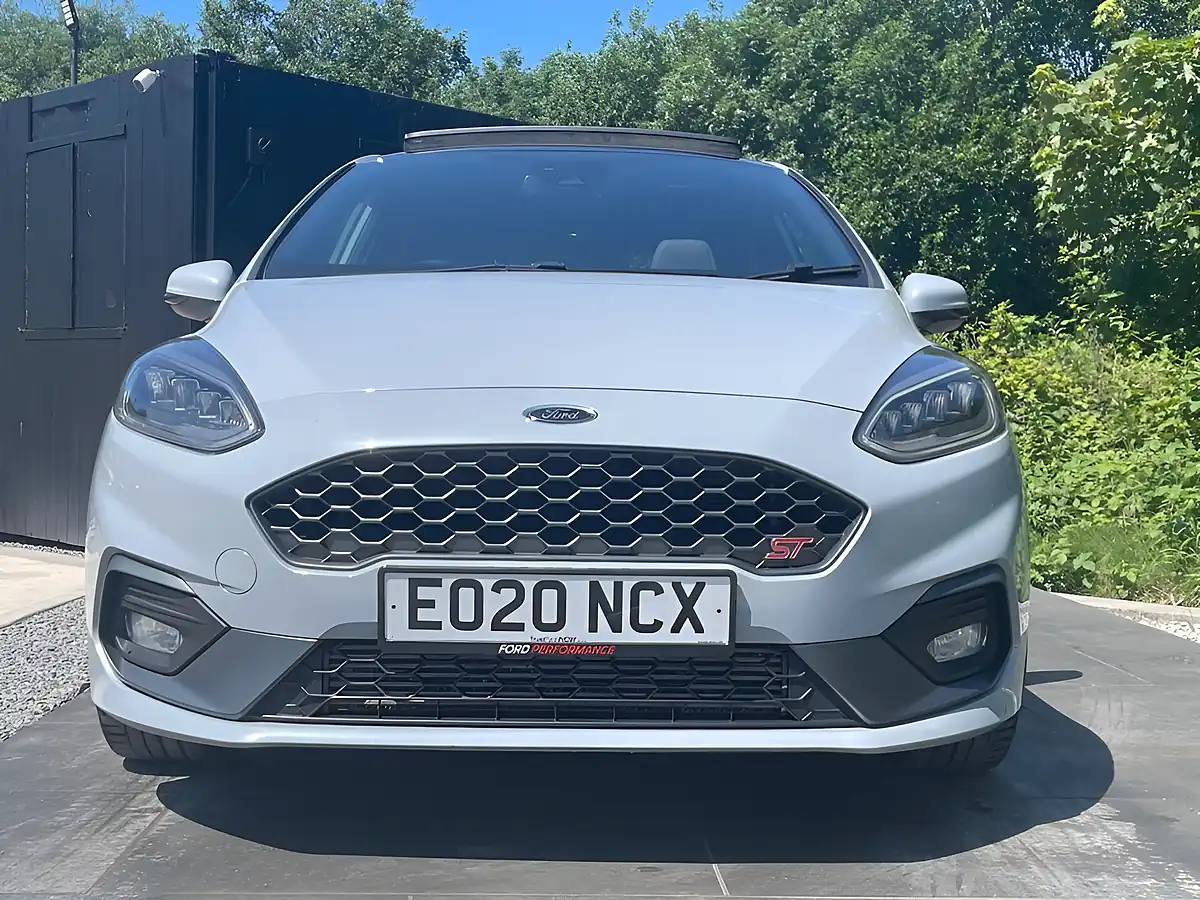 Used 2020 Ford Fiesta ST-3 Silver - Interior and Exterior details 9