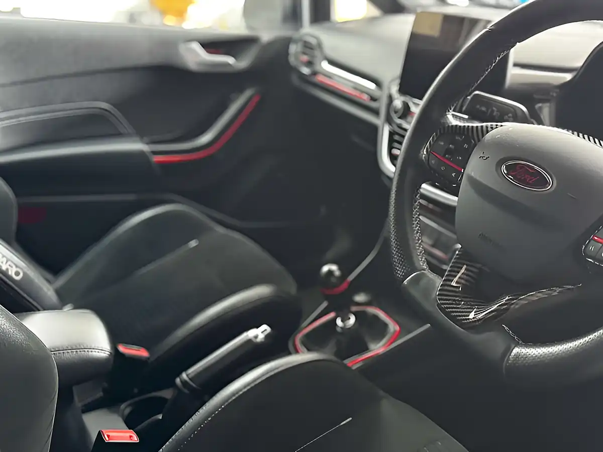 Used 2020 Ford Fiesta ST-3 White - Interior and Exterior details 14