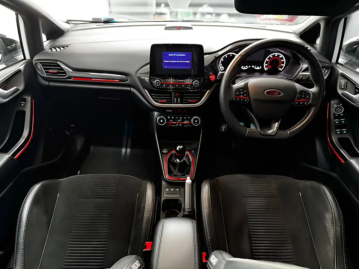 Used 2020 Ford Fiesta ST-3 White - Interior and Exterior details 17