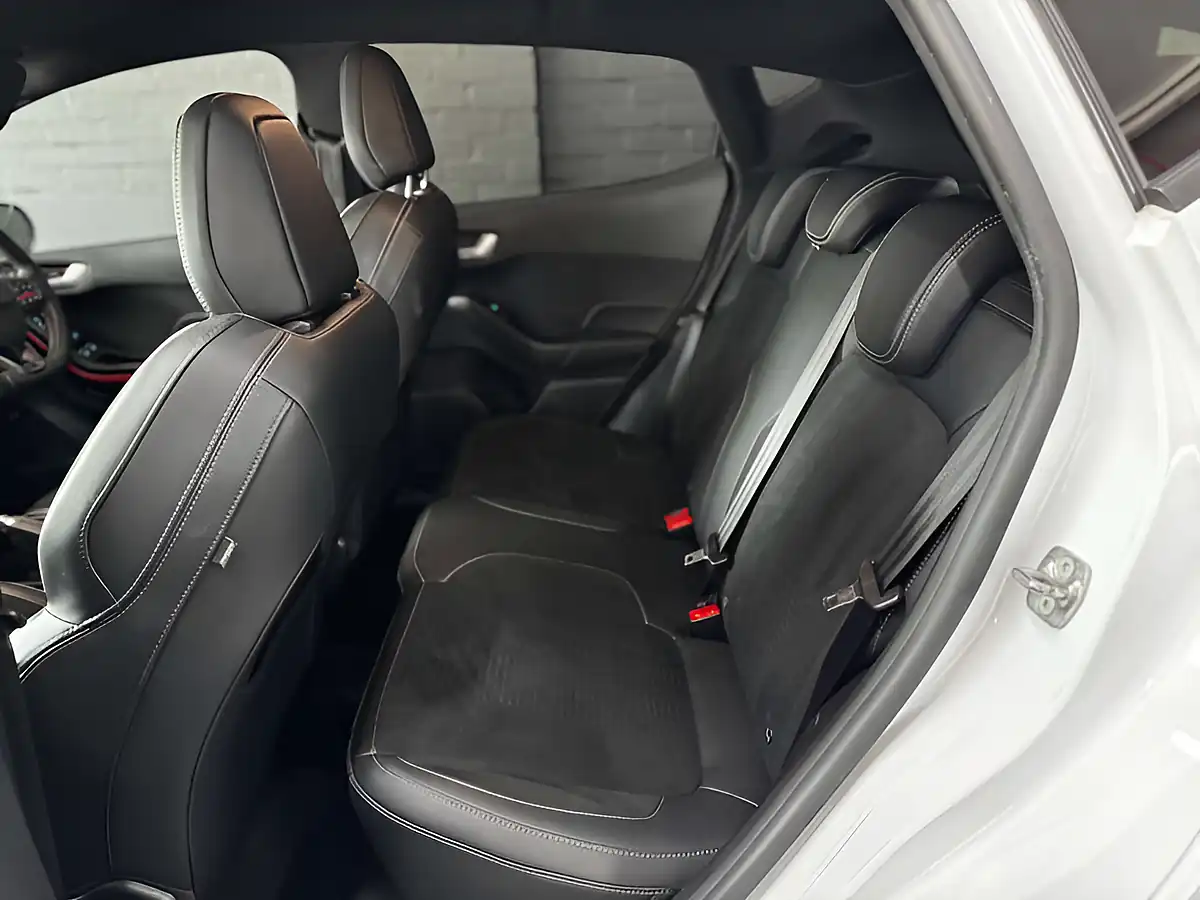 Used 2020 Ford Fiesta ST-3 White - Interior and Exterior details 18