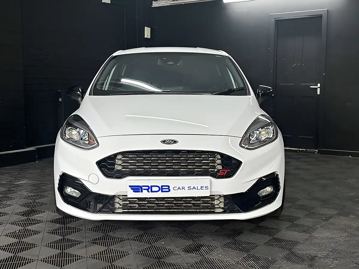 Used 2020 Ford Fiesta ST-3 White - Interior and Exterior details 5