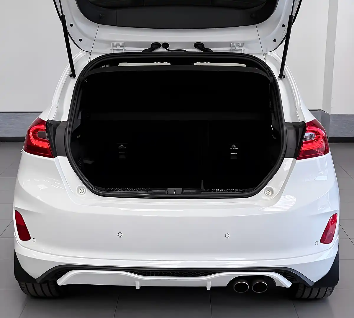 Used 2020 Ford Fiesta ST-3 White - Interior and Exterior details 17