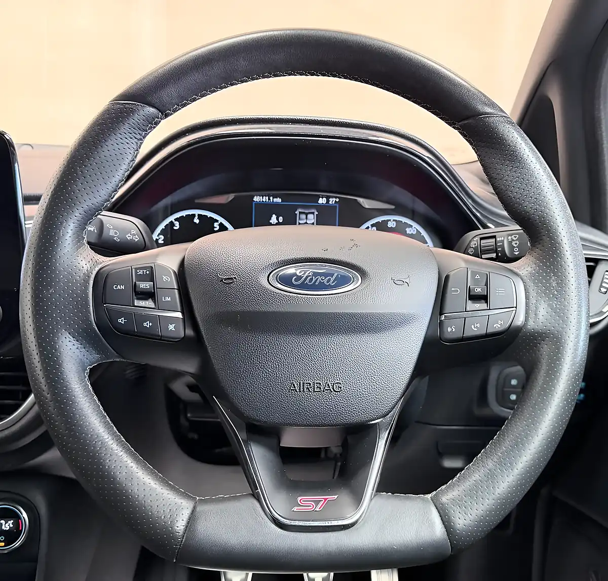 Used 2020 Ford Fiesta ST-3 White - Interior and Exterior details 8
