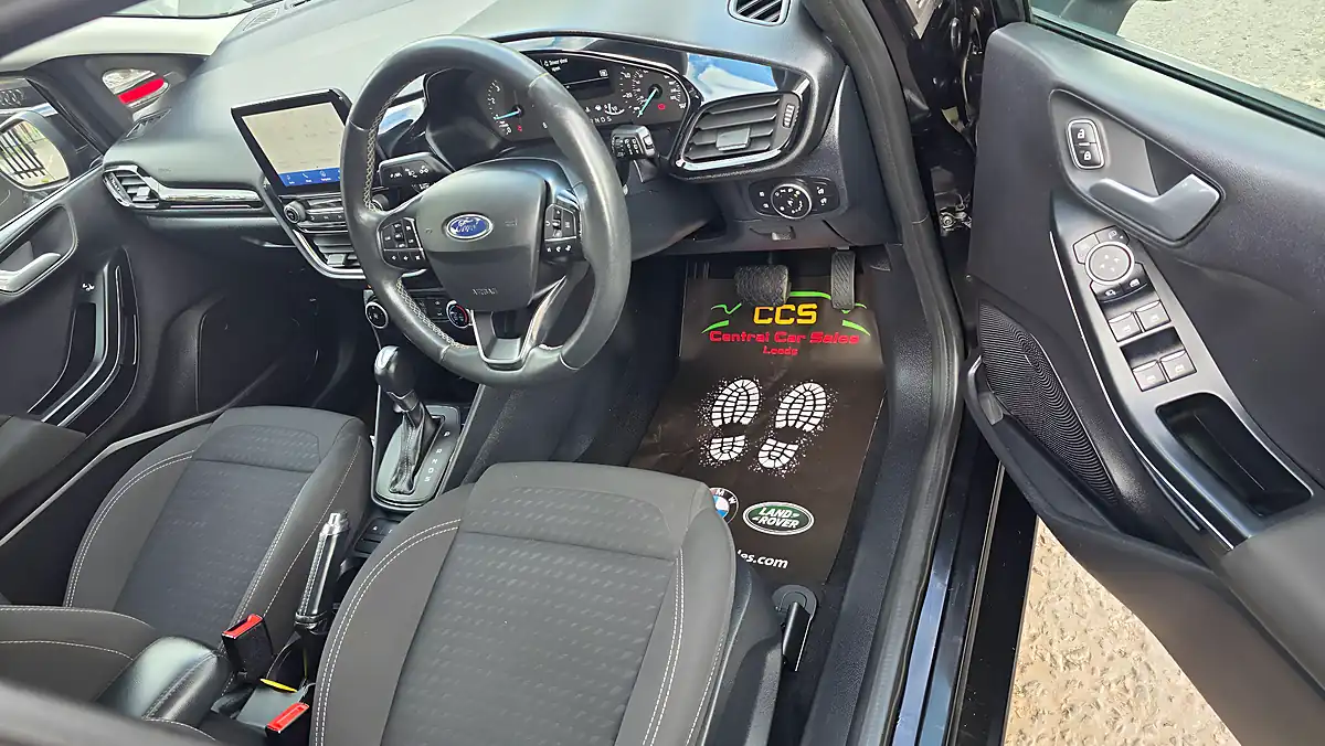 Used 2020 Ford Fiesta Titanium Black - Interior and Exterior details 14