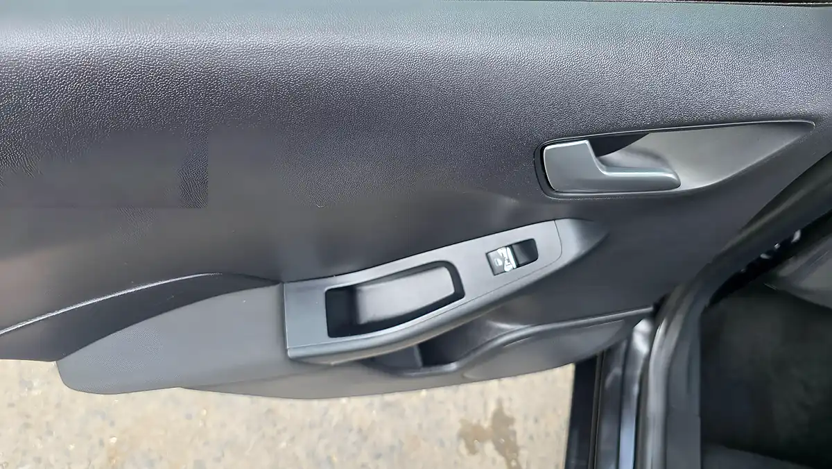 Used 2020 Ford Fiesta Titanium Black - Interior and Exterior details 17