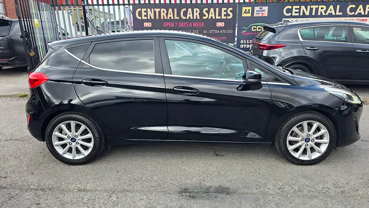 Used 2020 Ford Fiesta Titanium Black - Interior and Exterior details 7
