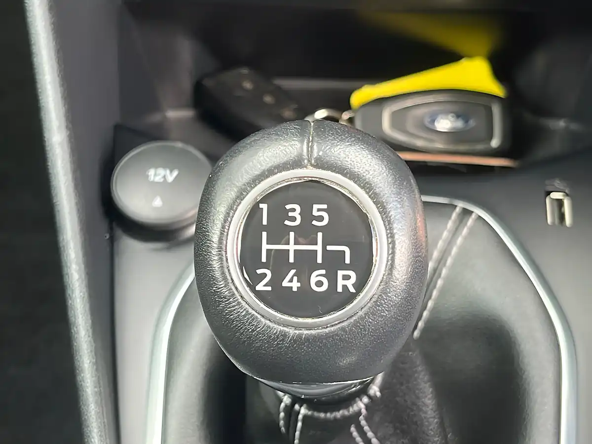 Used 2020 Ford Fiesta Titanium Blue - Interior and Exterior details 17