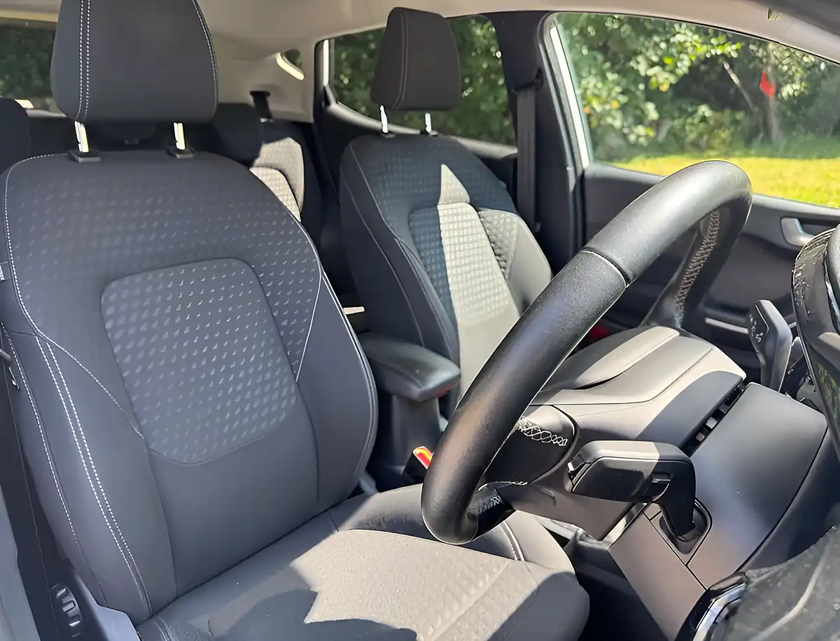 Used 2020 Ford Fiesta Titanium T Frozen White - Interior and Exterior details 11