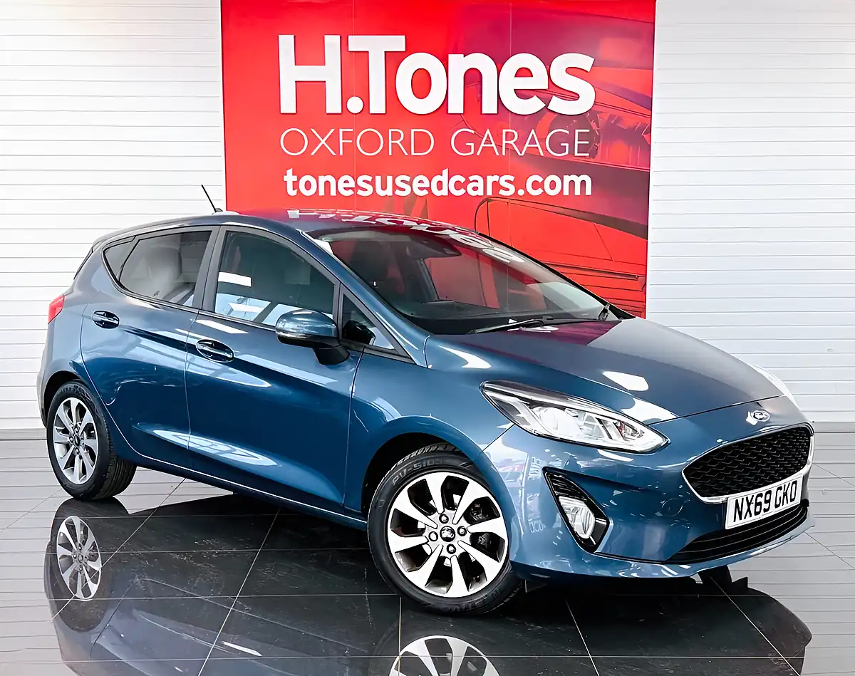 Used 2020 Ford Fiesta Trend Blue - Front View
